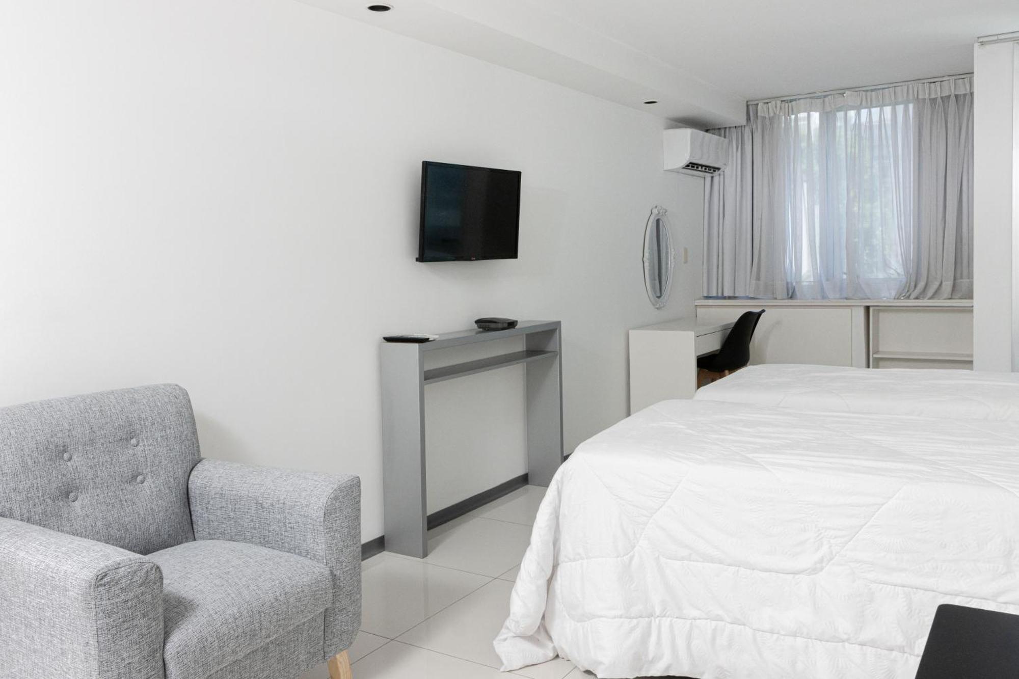 Hotel Gema Luxury Suites Montevideo Exterior photo